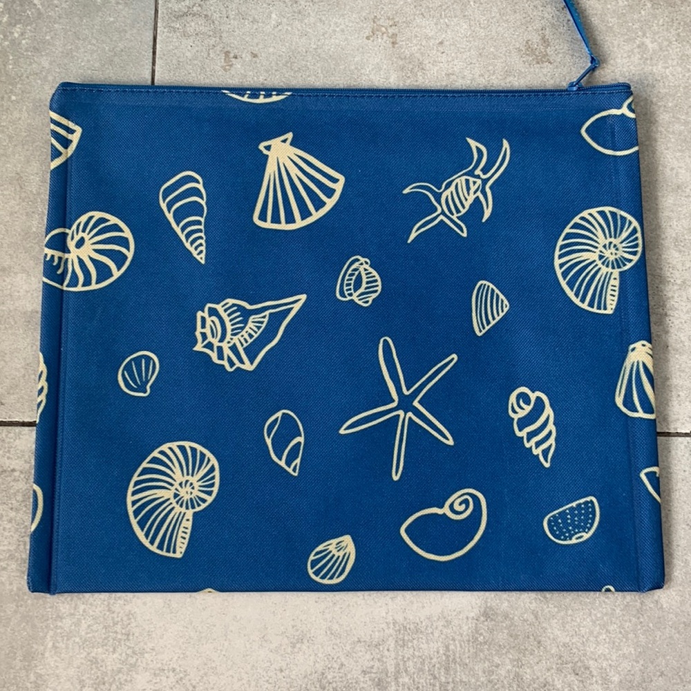 New Quagga swimsuit pouch